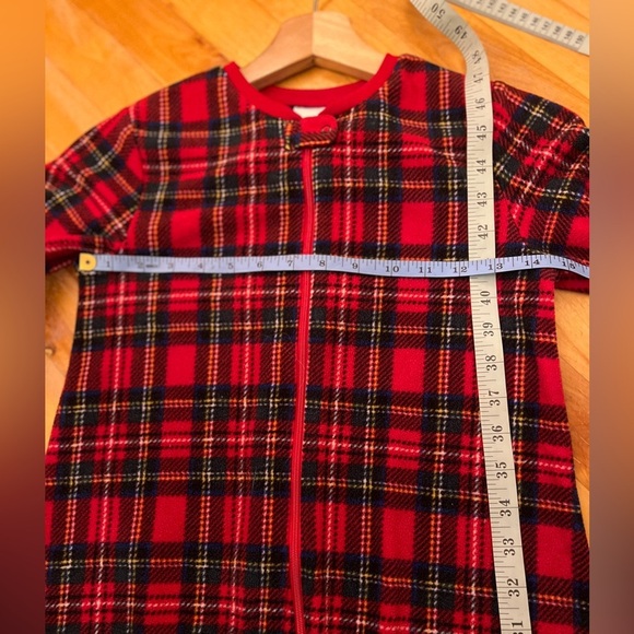 Lands’ End Plaid Footed Onesie Pajamas 8 - Picture 9 of 9